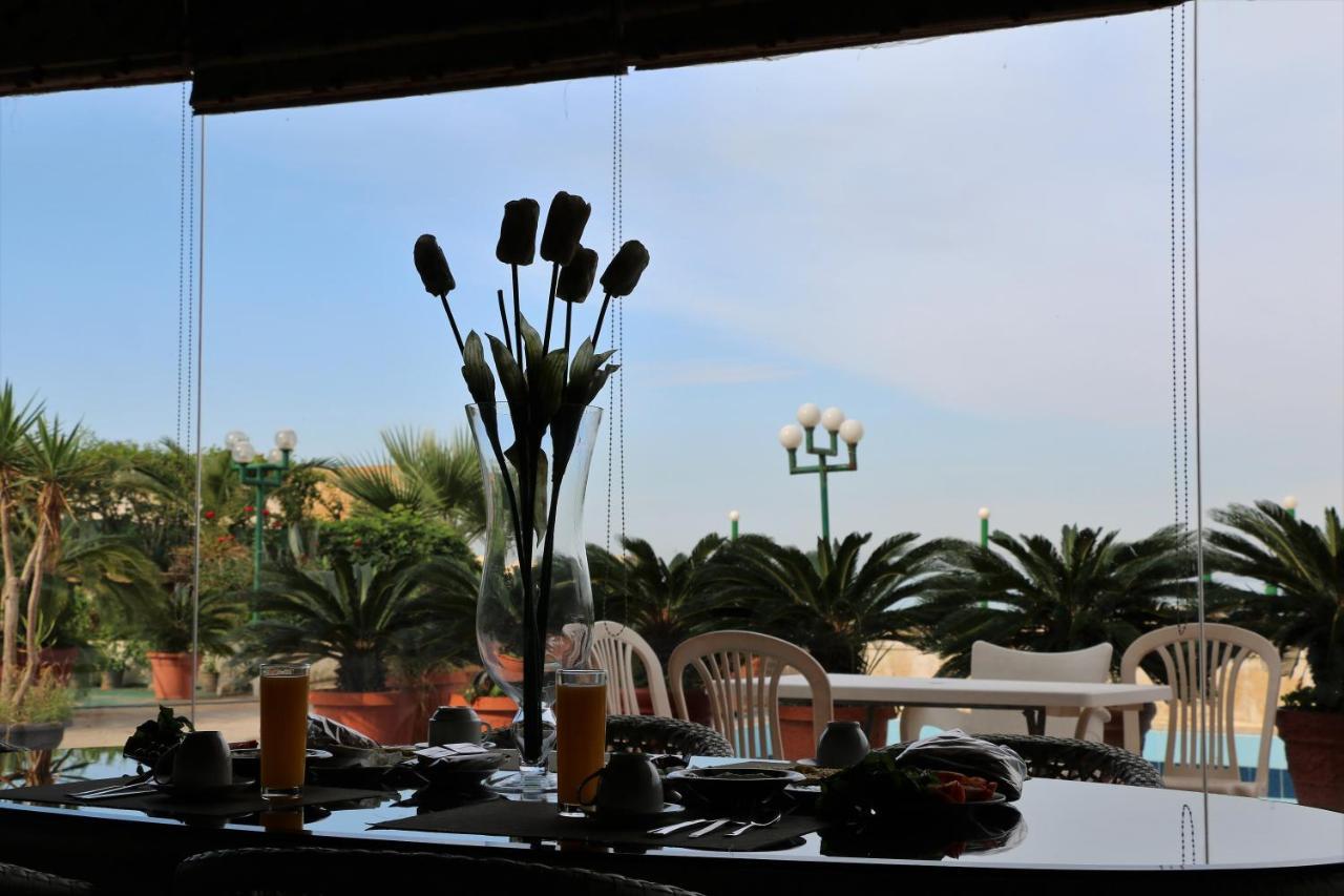 Holiday Suites Hotel & Beach Resort Jounieh Εξωτερικό φωτογραφία