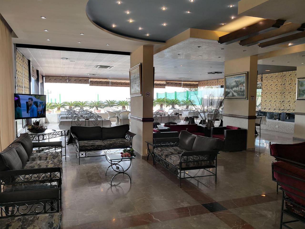 Holiday Suites Hotel & Beach Resort Jounieh Εξωτερικό φωτογραφία