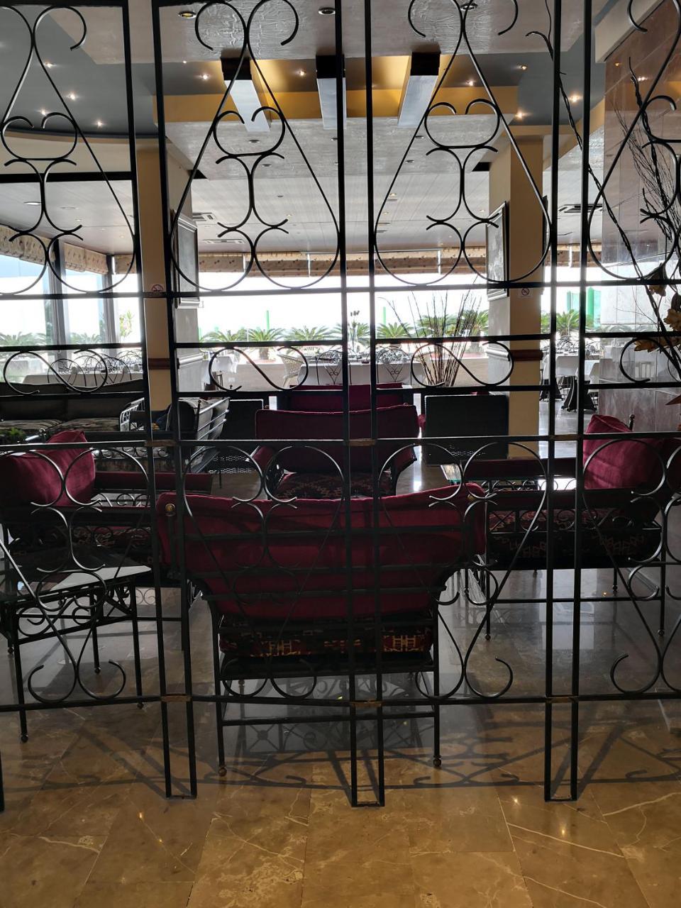 Holiday Suites Hotel & Beach Resort Jounieh Εξωτερικό φωτογραφία