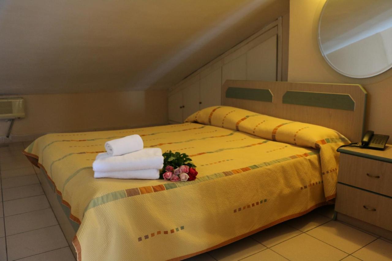 Holiday Suites Hotel & Beach Resort Jounieh Εξωτερικό φωτογραφία