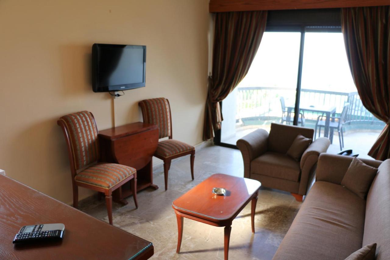 Holiday Suites Hotel & Beach Resort Jounieh Εξωτερικό φωτογραφία